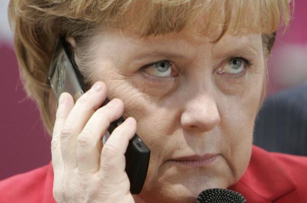 Merkel'in telekulak soruşturması kapandı