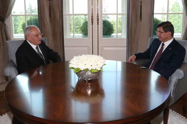 Davutoğlu, Milli Savunma Bakanı Gönül'ü kabul etti