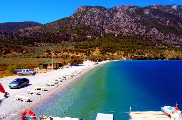 Cennet Koy Akbuk Te Tasima Suyla Turizme Tepki