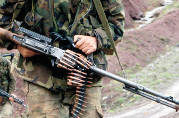 Bitlis ve Şırnak'ta askere saldırı