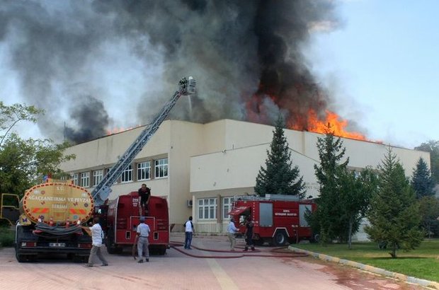 Selçuk Üniversitesi'nde yangın