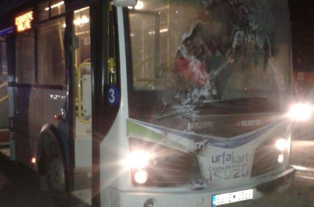 Şanlıurfa'da belediye otobüsüne molotoflu saldırı