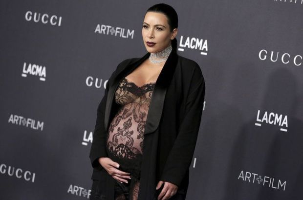 Kim Kardashian bebeğinin plasentasını içiyor
