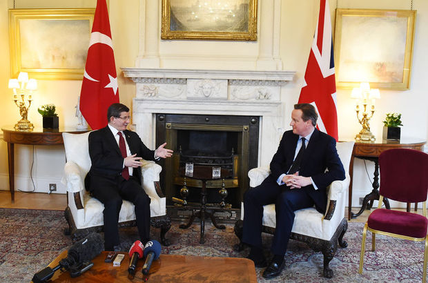 Başbakan Davutoğlu, Cameroon ile görüştü
