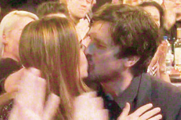 Christian Bale’e öpücük yağmuru