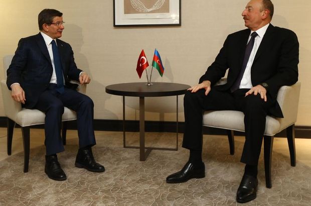 Davutoğlu, Aliyev ile bir araya geldi