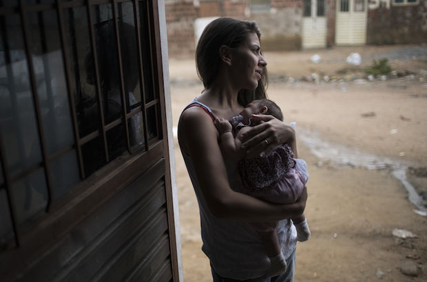 El Salvador'da Zika virüsü uyarısı: İki sene hamile kalmayın