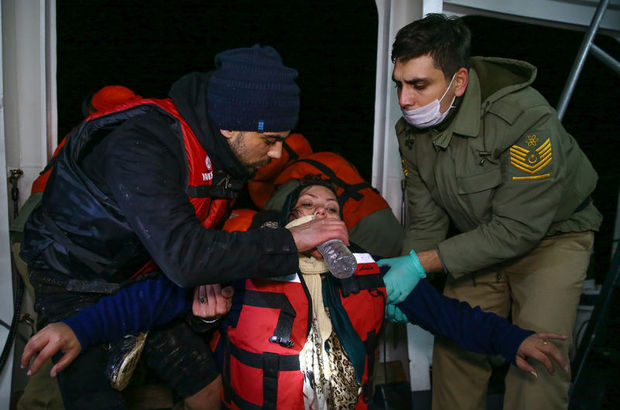 Çeşme'de 41 mülteci kurtarıldı