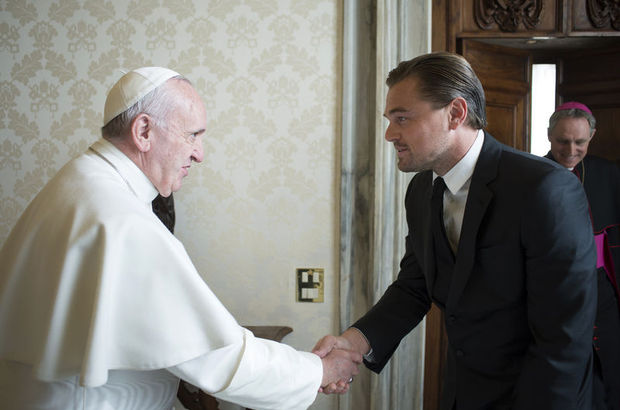 Leonardo DiCaprio Papa'dan Oscar duası mı istedi?
