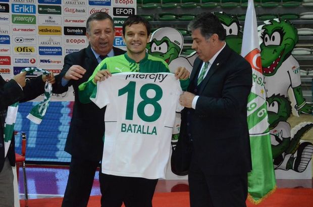 Bursaspor Pablo Batalla ile 2.5 yıllık sözleşme imzaladı