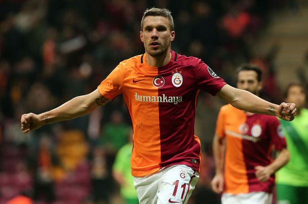 Lukas Podolski Çin iddialarını yanıtladı