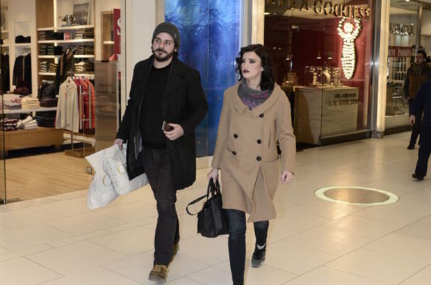 Nehir Erdogan Ve Esi Ahmet Sesigurgil Paris Ten Alisverise Geldi