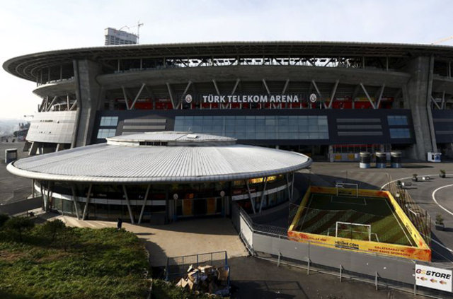 Tt Arena Da Dev Zirve Futbol Haberleri
