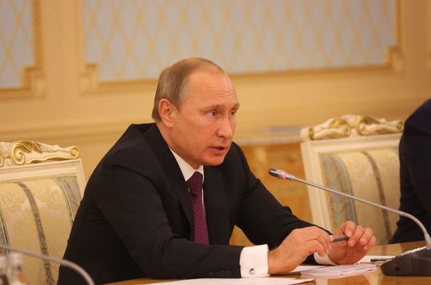 Nazarbayev ile telefonla görüşen Putin: İlk adımı Türkiye atmalı