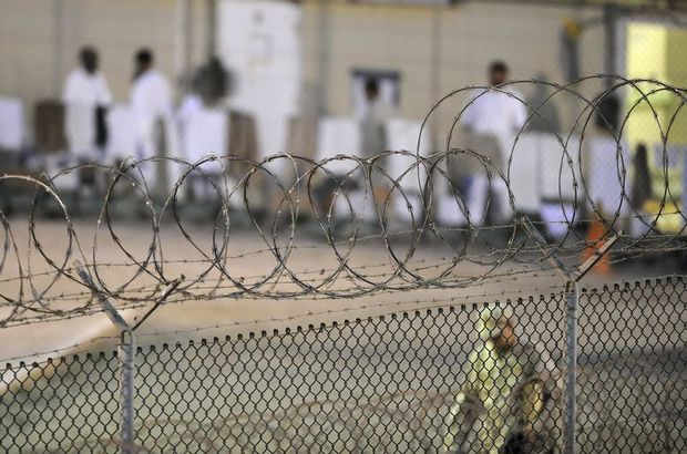 Obama Guantanamo kampını kapatıyor