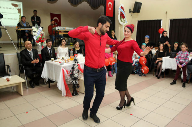 Ahıska Türkleri Erzincan'da ilk düğünlerini yaptı