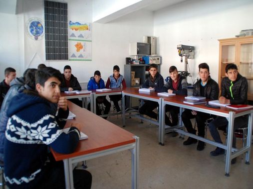 Niğde Mesleki ve Teknik Anadolu Lisesi�nin elektrik ihtiyacı, güneş
