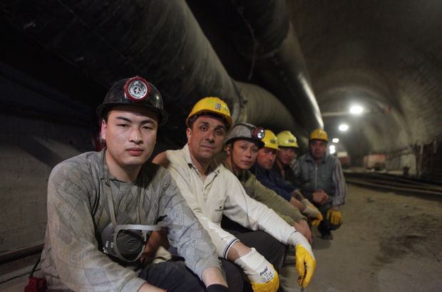 Çin kömür ve çelik sektöründe 1.8 milyon kişiyi işten çıkaracak