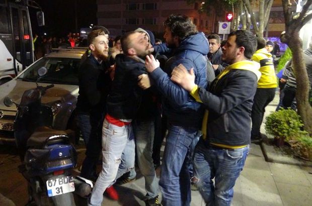 Fenerbahçe - Beşiktaş Maçının Ardından Taraftarlar Birbirine Girdi 40