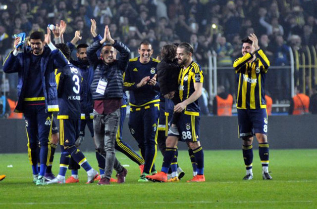 Liverpool gözlemcisi Fenerbahçe-Beşiktaş maçını izledi