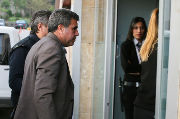 İzmir'de HDP İl Eş Başkanları tutuklandı
