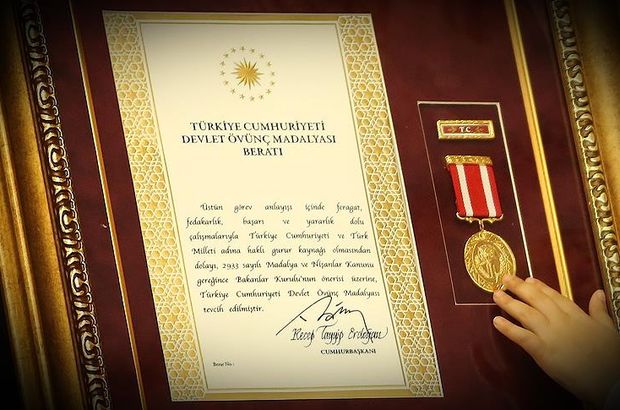 Şah Fırat şehidinin oğlu Mustafa Alp Erdoğan'dan madalya alacak
