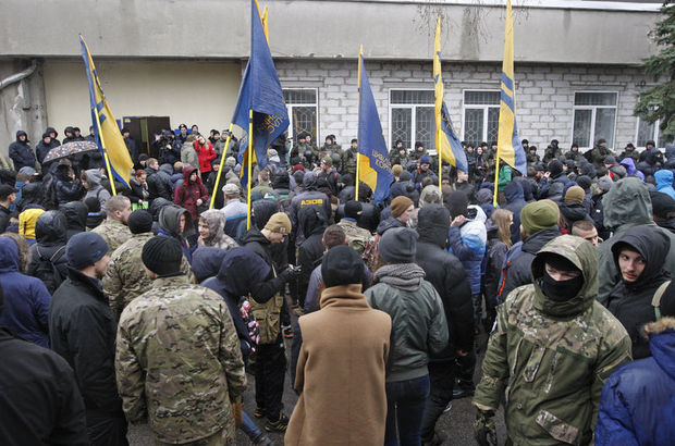 Ukrayna, Kırım Tatar Milli Meclisinin kapatılması davasını protesto etti
