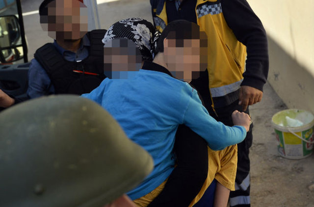 Mardin Nusaybin'de 4 kişilik aile böyle tahliye edildi