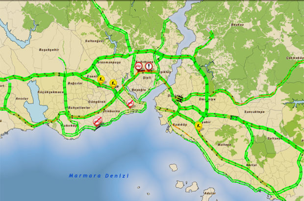 İstanbulluları şaşırtan trafik yoğunluğu