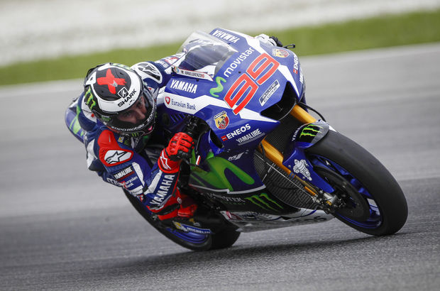 MotoGP'de sezonun ilk zaferi Lorenzo'dan