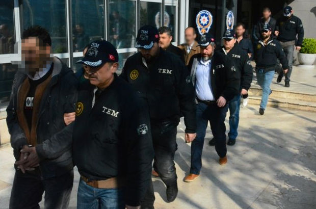 Bursa'da terör operasyonunda gözaltına alınan 12 şüpheli adliyeye sevk edildi