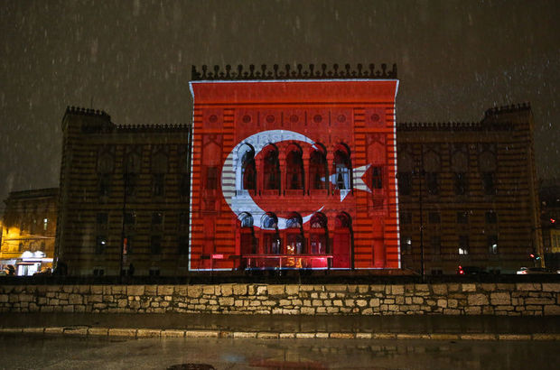 Bosna Hersek'teki kütüphane Türk ve Belçika bayraklarıyla ışıklandırıldı