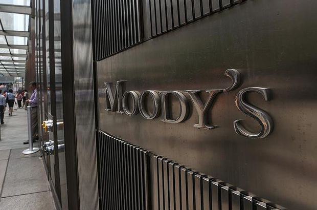 Moody's'den körfez ülkelerine bütçe açığı uyarısı