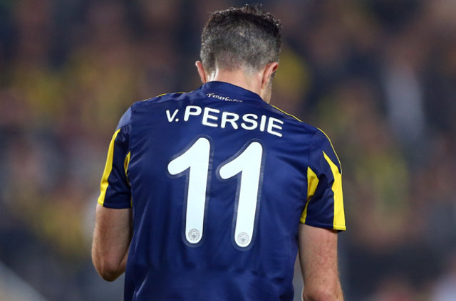 Fenerbahçeli Robin van Persie'nin Lazio ile görüşmek için İtalya'ya gittiği iddia edildi