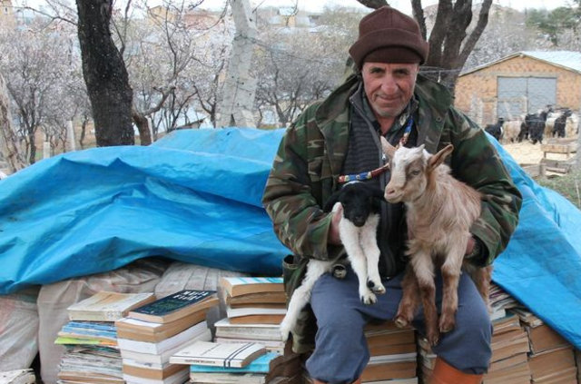 63 yaşındaki 'Üniversiteli çoban'ın okuma azmi