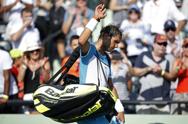 Başı dönen Rafael Nadal maçı tamamlayamadı