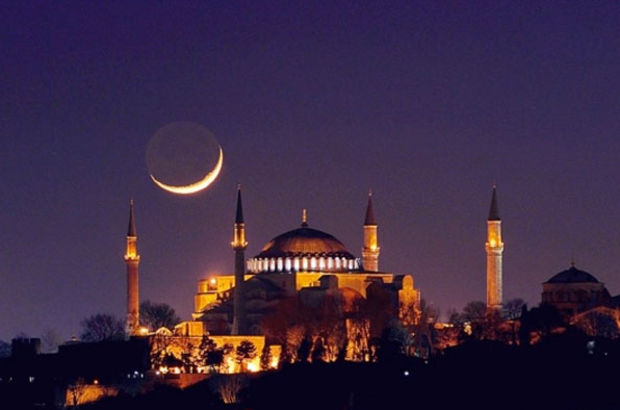 İstanbul namaz vakitleri | Namaz saatleri değişti!