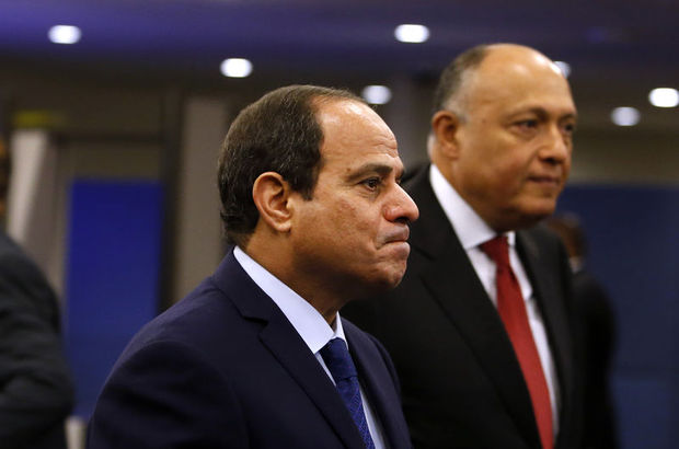 Sisi, Sayıştay Başkanı Hişam Ahmed Fuad Cinina’yı görevden aldı