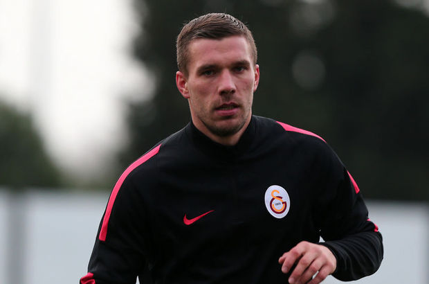 Lukas Podolski: Leicester City şampiyonluğu hak ediyor