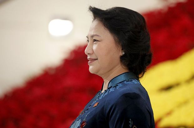 Nguyen Thi Kim Ngan, ülkenin ilk kadın meclis başkanı oldu