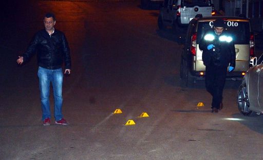 Silahla Yaralanma Ihbarina Gitti Yarali Kocasi Cikti Son Dakika Haberleri
