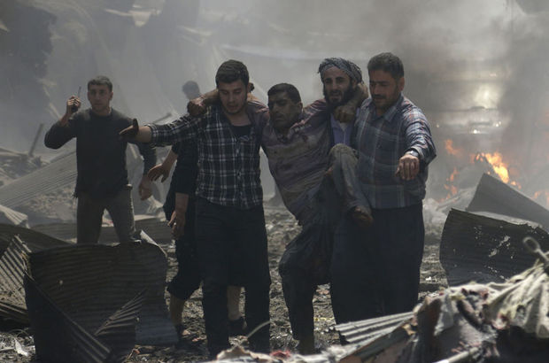 İdlib'te pazar yerine hava saldırısı: 33 ölü, 47 yaralı