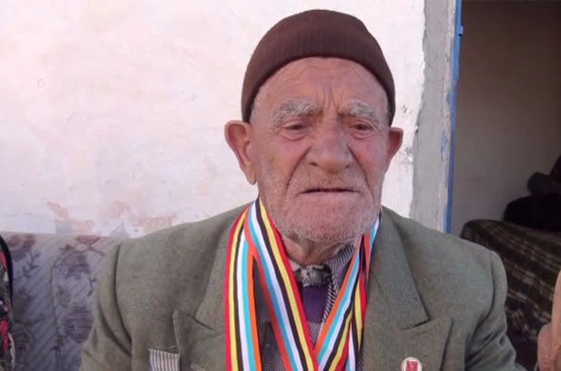 85 yaşında madalya sahibi oldu