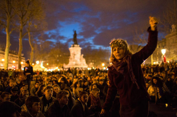 Paris'te çalışma yasası protestoları sürüyor