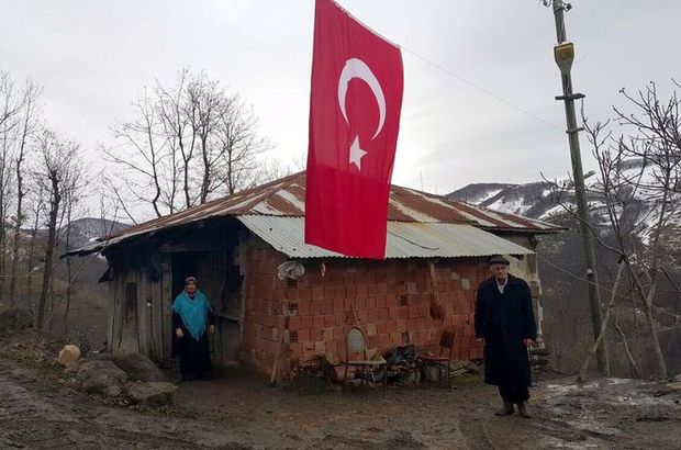 MHP'li Ümit Özdağ, şehit ailelerine ev verilmesiyle ilgili yasa teklifi verecek