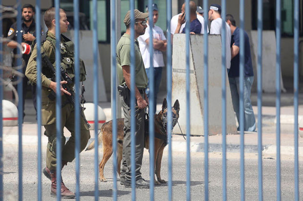 İsrail sınır polisi 2 Filistinliyi vurarak öldürdü