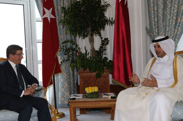 Başbakan Davutoğlu Katar'a resmi ziyarette bulunuyor