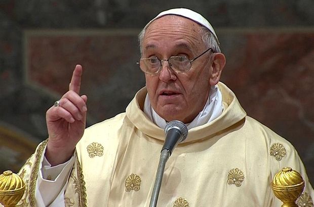 Papa'dan Suriye ve pedofili mesajı