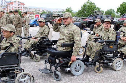 Tokat ve Malatya'd Engellilerin bir günlük askerlik heyecanı