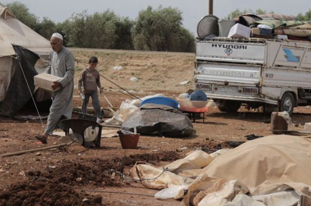 Suriyeliler terör örgütü DAEŞ'den kaçıyor